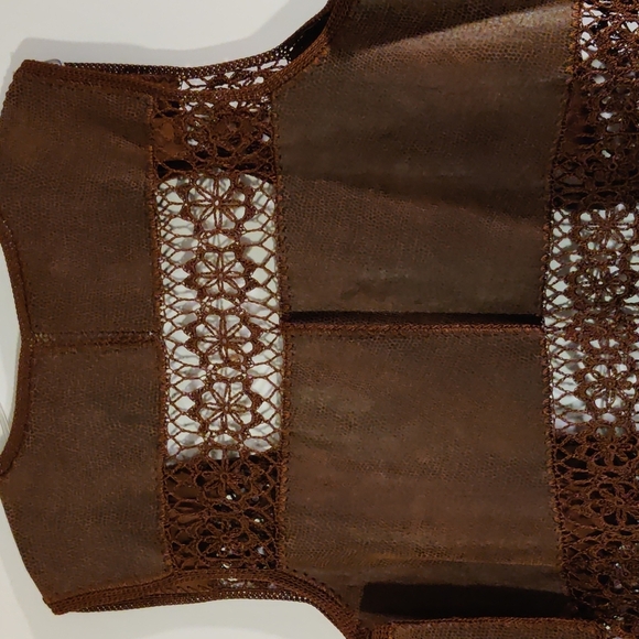 Suede & Crochet Vest Size XL - Picture 5 of 8